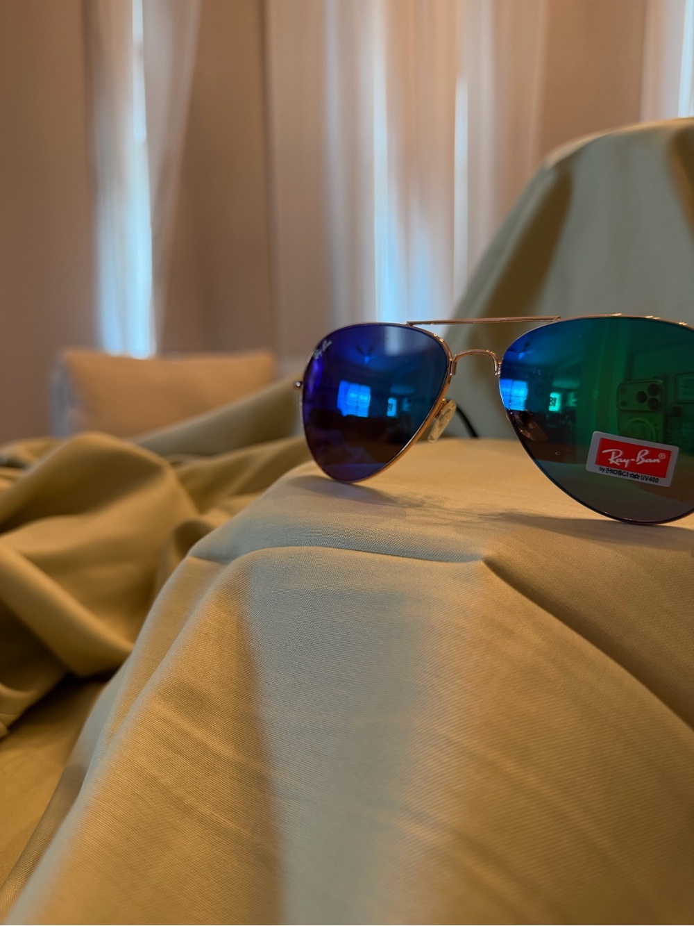 Ray-Ban Aviator Sunglasses - Blue and Green Mirrored Lenses